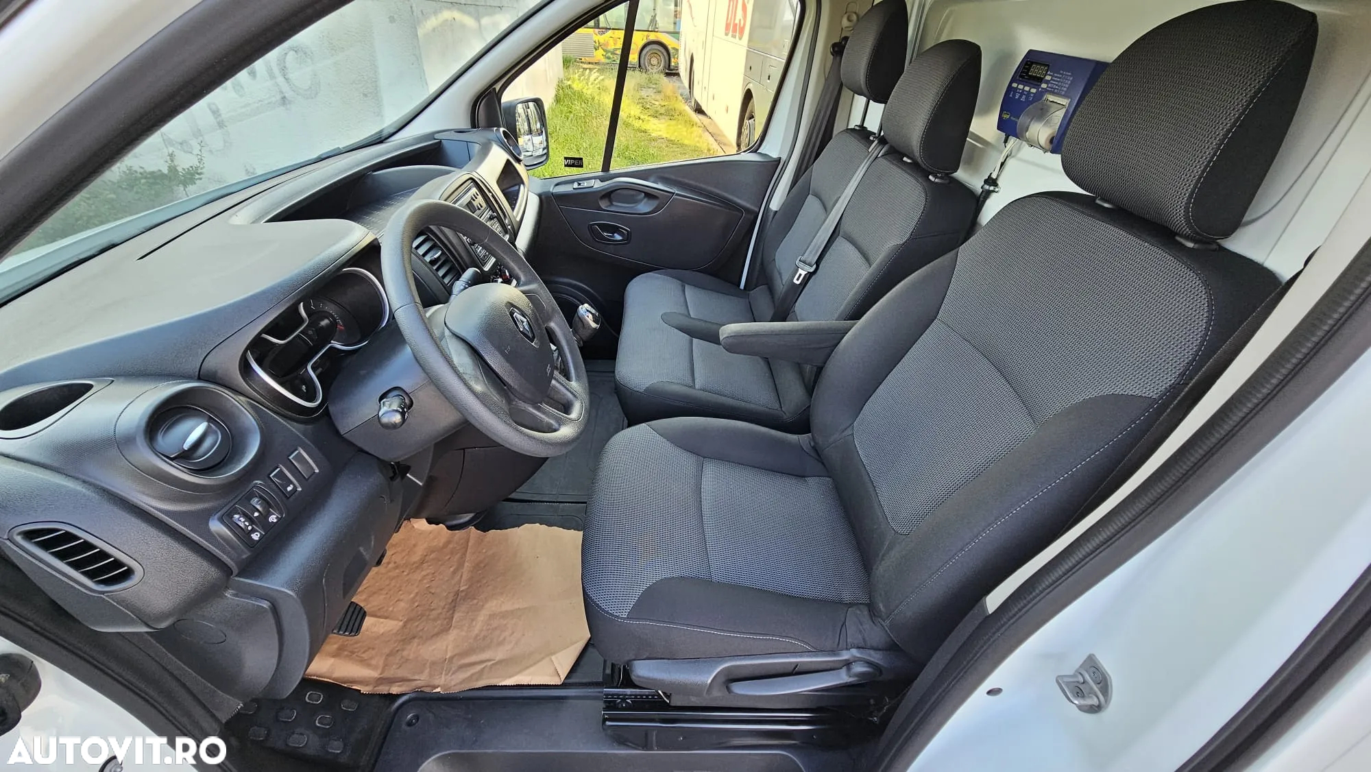 Renault Trafic 2.0 Blue dCi 120 Furgon Cabina Dubla L2H1 Authentique - 14