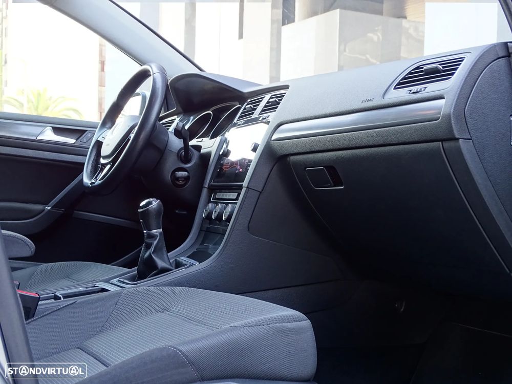 VW Golf Variant 1.0 TSI Confortline - 37