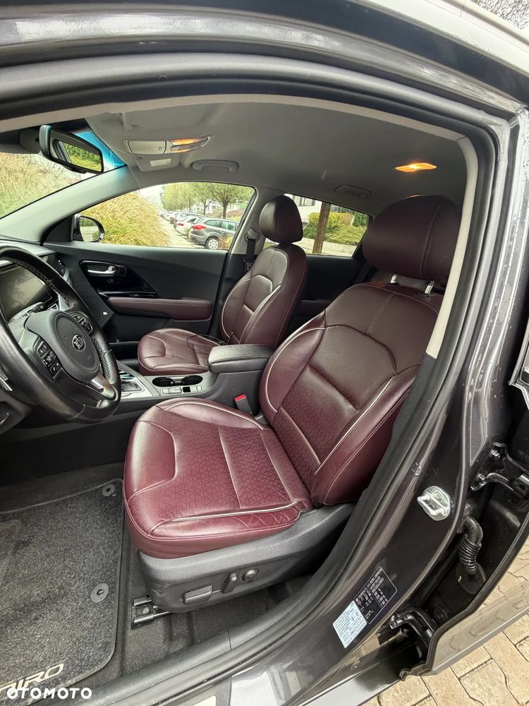 Kia Niro - 11
