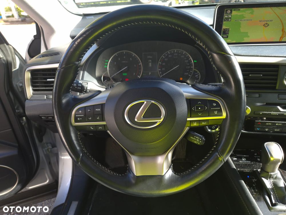 Lexus RX 450h (hybrid) - 11