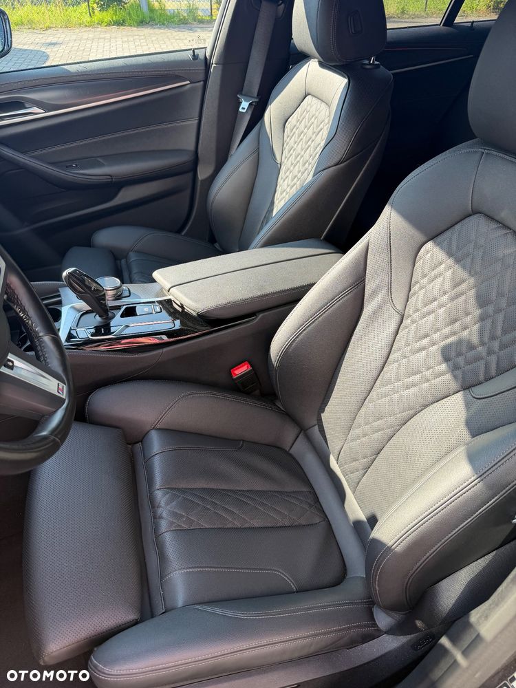 BMW Seria 5 520d xDrive mHEV M Sport sport - 9