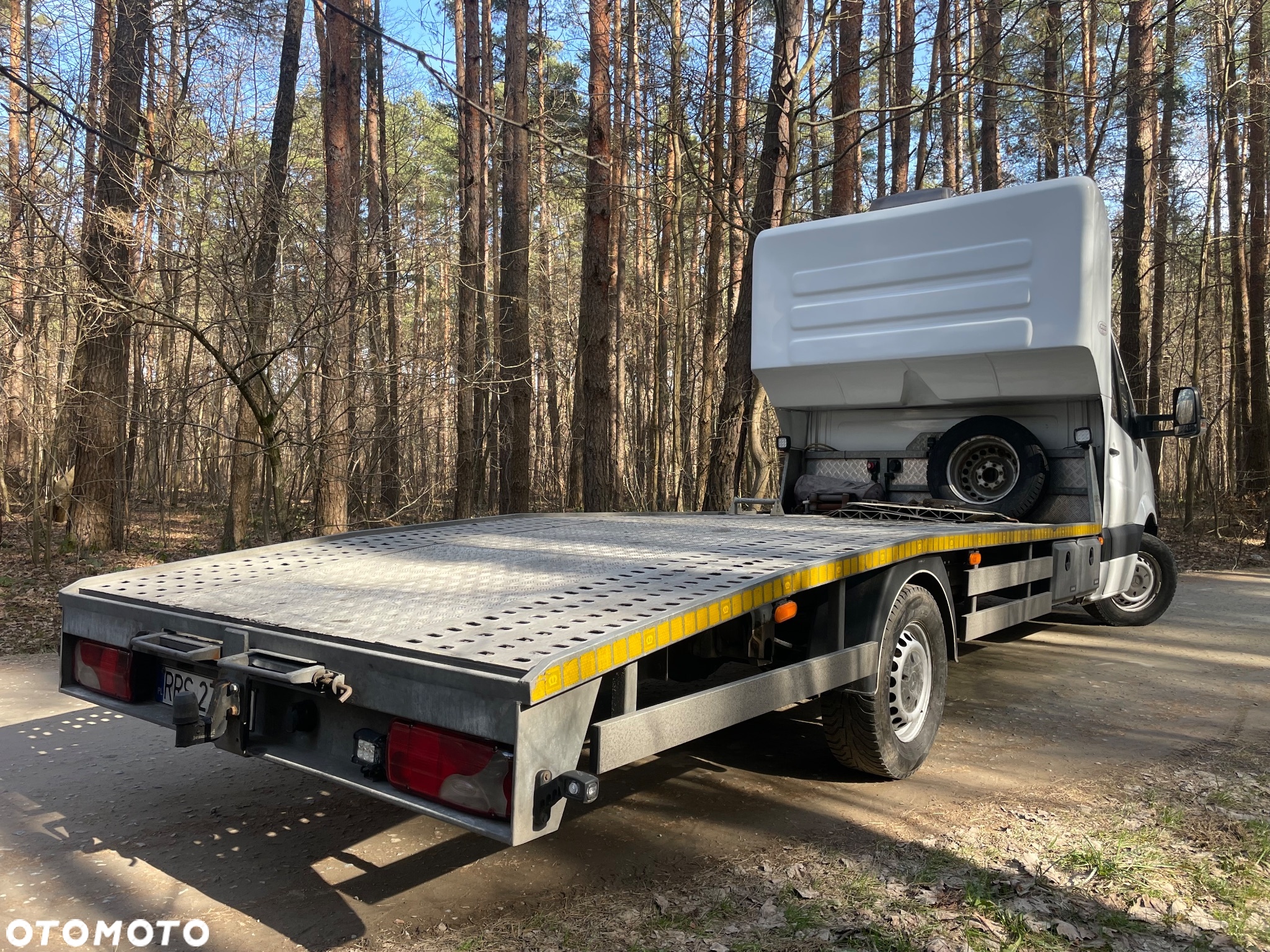 Mercedes-Benz Sprinter - 4