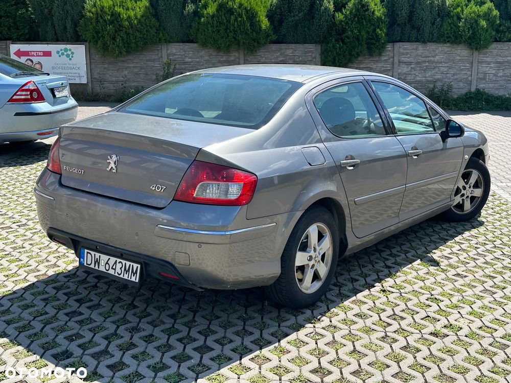 Peugeot 407 - 3