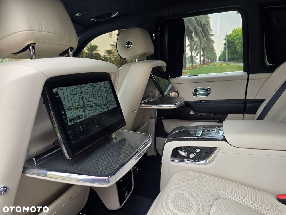 Rolls-Royce Cullinan - 22