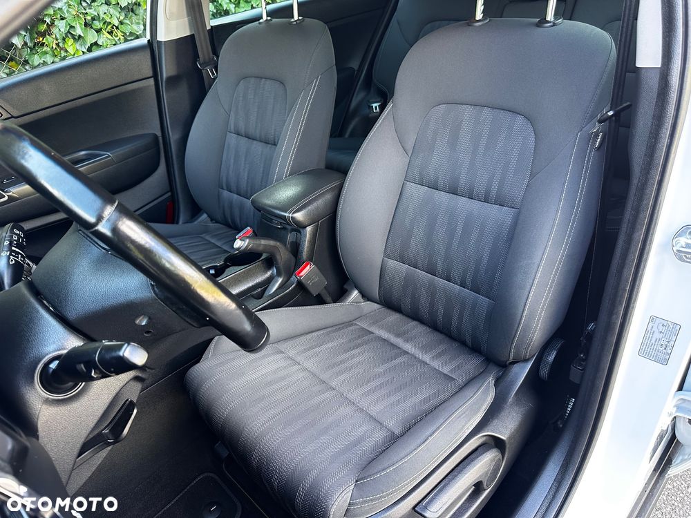 Kia Sportage 1.6 GDI 2WD ISG Dream-Team Edition - 19