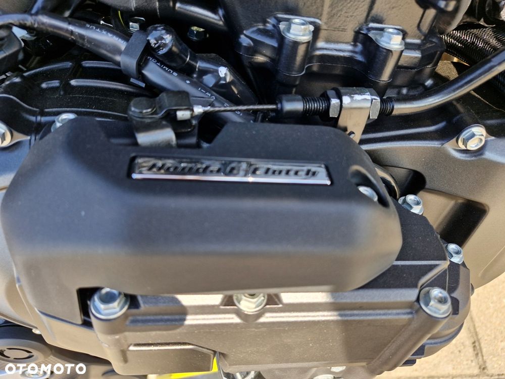 Honda CB - 2