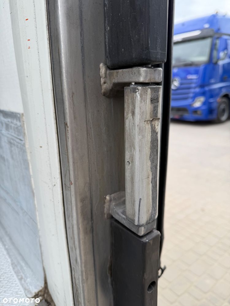 Schmitz Cargobull Thermo-King SLX e 300 - 12