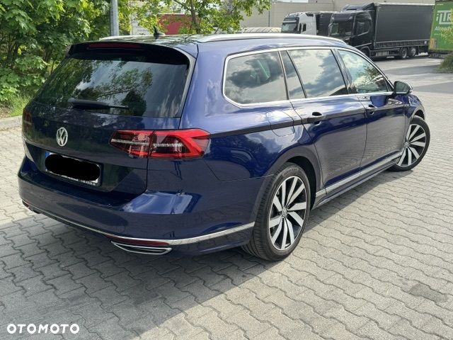 Volkswagen Passat - 14