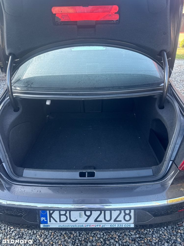 Volkswagen Passat 1.8 TSI Exclusive - 12
