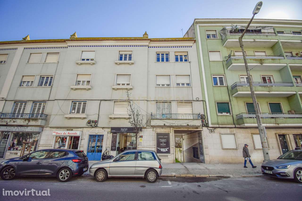 Venda de Parte de Prédio / quinhão hereditário sito na Av. General Roç - Grande imagem: 2/27