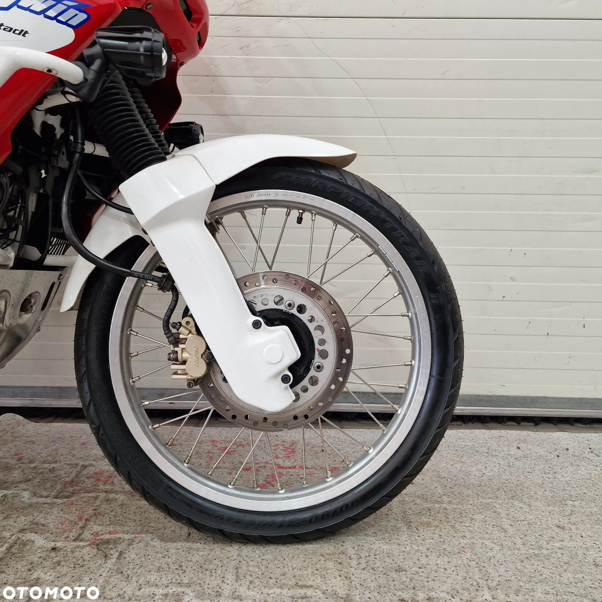 Honda XRV - 13