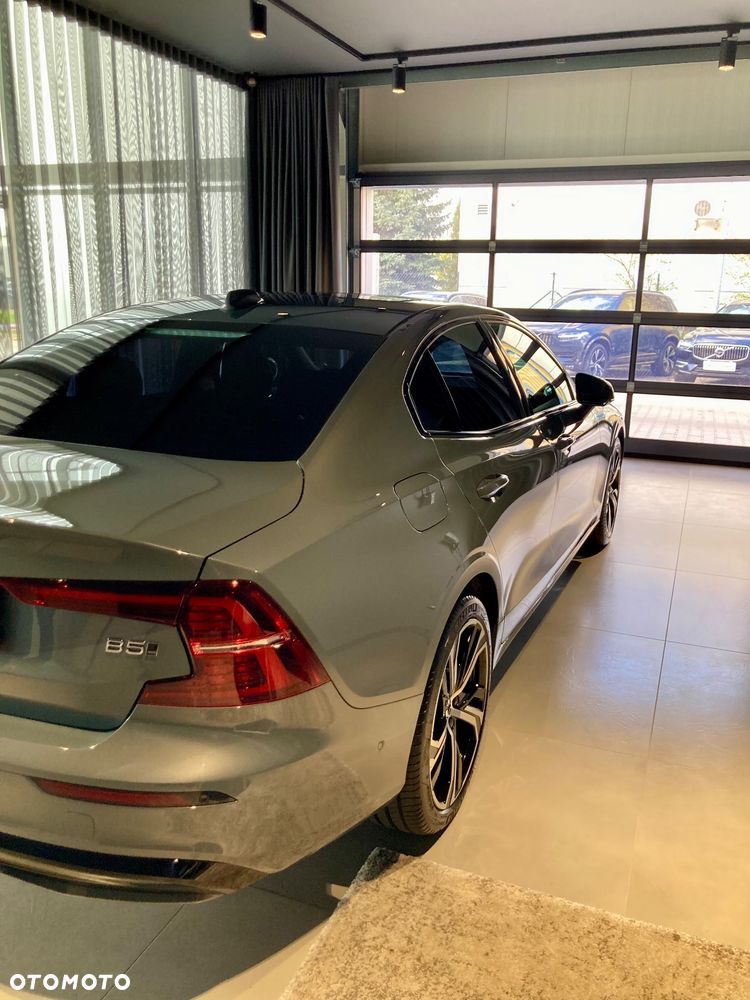 Volvo S60 B5 B AWD Ultimate Dark - 5