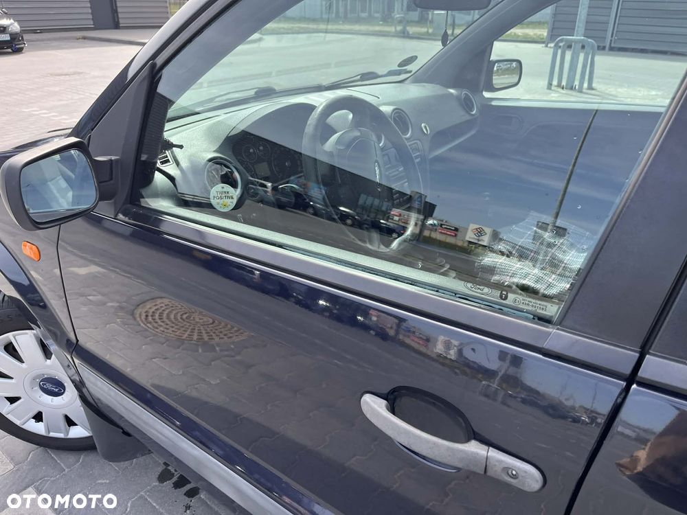 Ford Fusion 1.4 Ambiente - 4