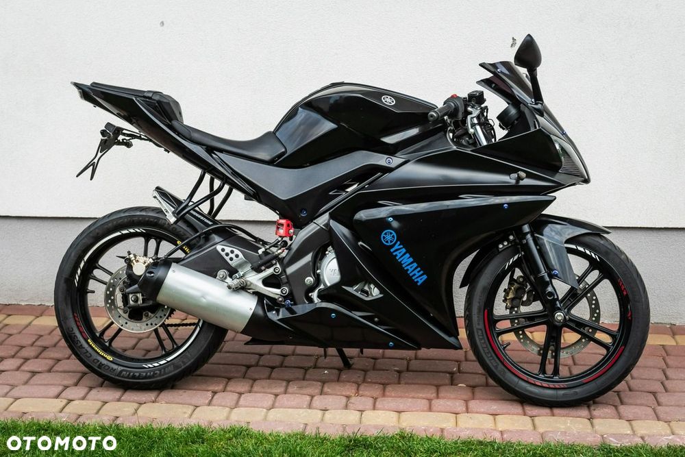 Yamaha YZF - 2