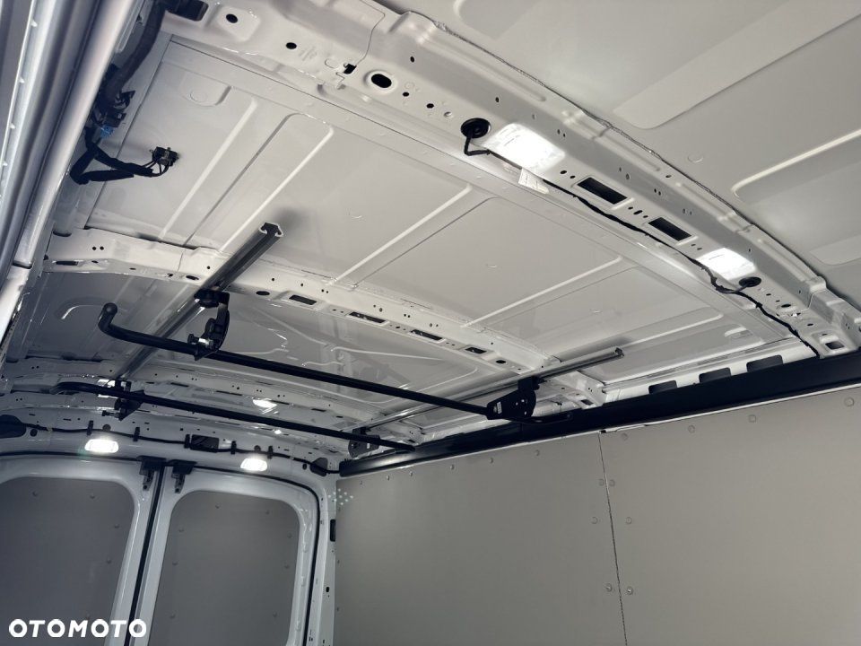 Ford Transit - 22