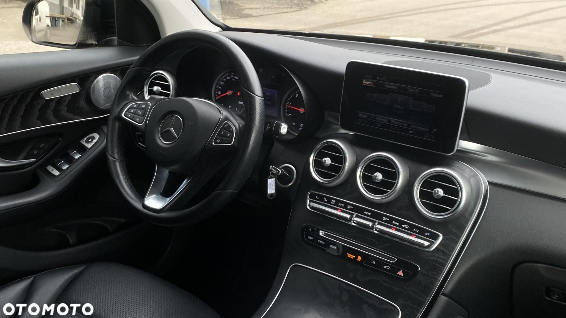 Mercedes-Benz GLC - 25