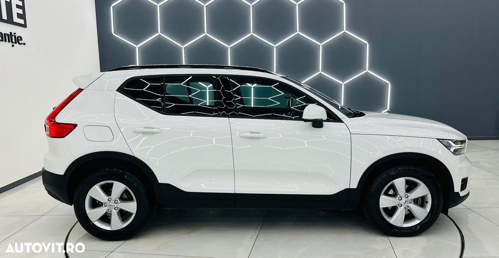 Volvo XC 40 D3 Momentum Pro - 35