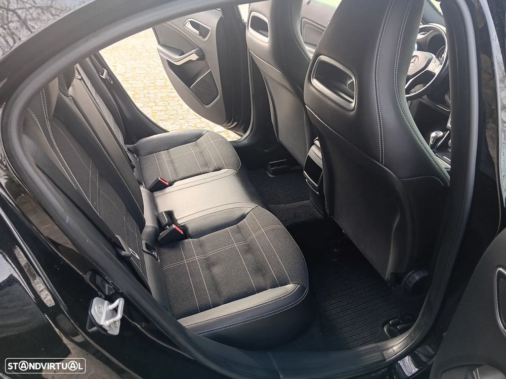 Mercedes-Benz A 180 CDI (BlueEFFICIENCY) Urban - 14