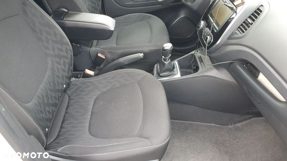 Renault Captur - 12