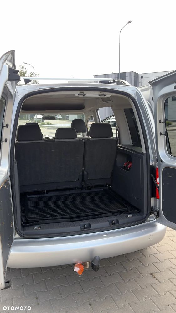 Volkswagen Caddy - 27