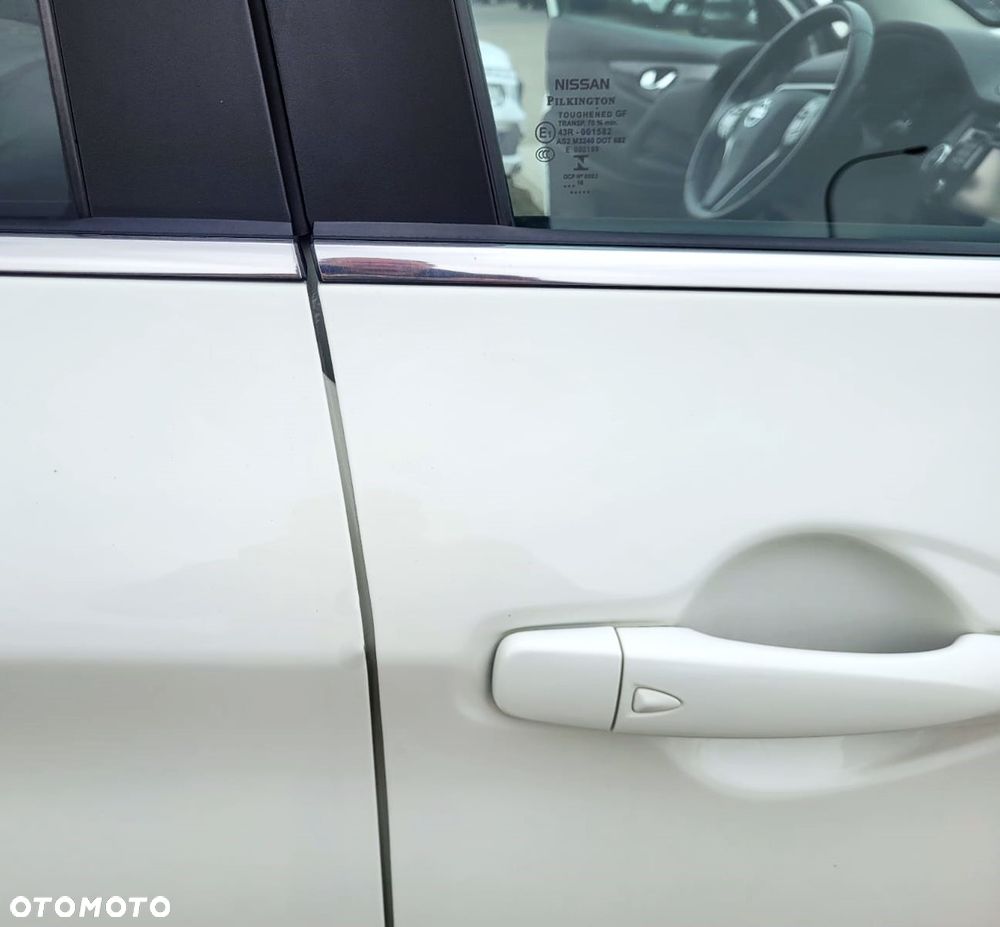 Nissan Qashqai 1.6 DIG-T N-Connecta - 25