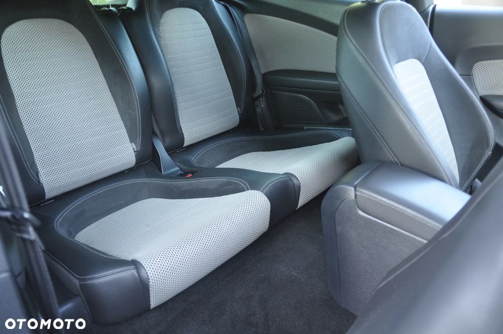 Volkswagen Scirocco 1.4 TSI Perfectline R-Style - 8