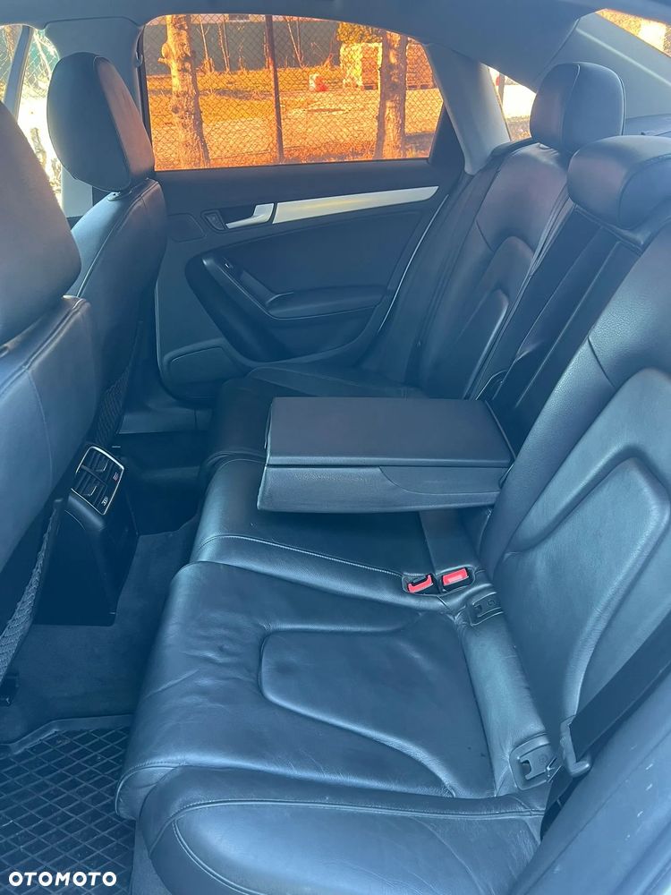 Audi A4 Limousine 2.0 TFSI multitronic S line Sportpaket - 13