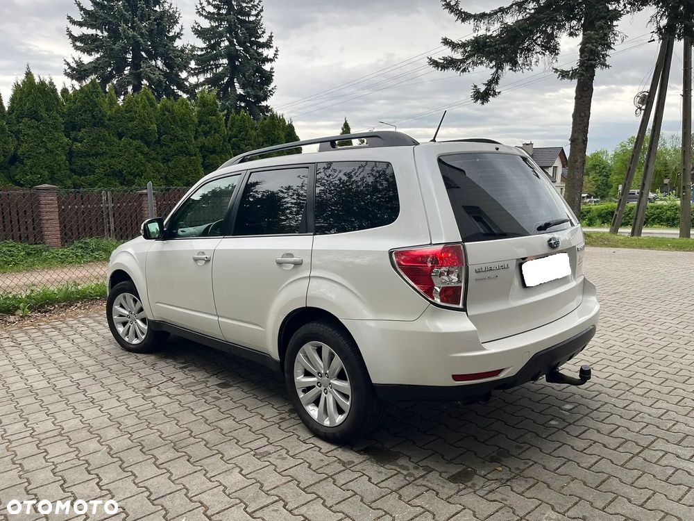 Subaru Forester 2.0i Exclusive - 27
