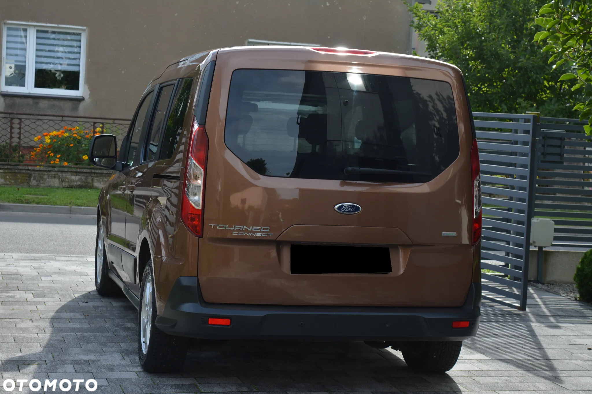 Ford Tourneo Connect 1.0 EcoBoost Start-Stop Titanium - 24