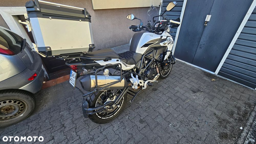 Benelli TRK 502X - 8