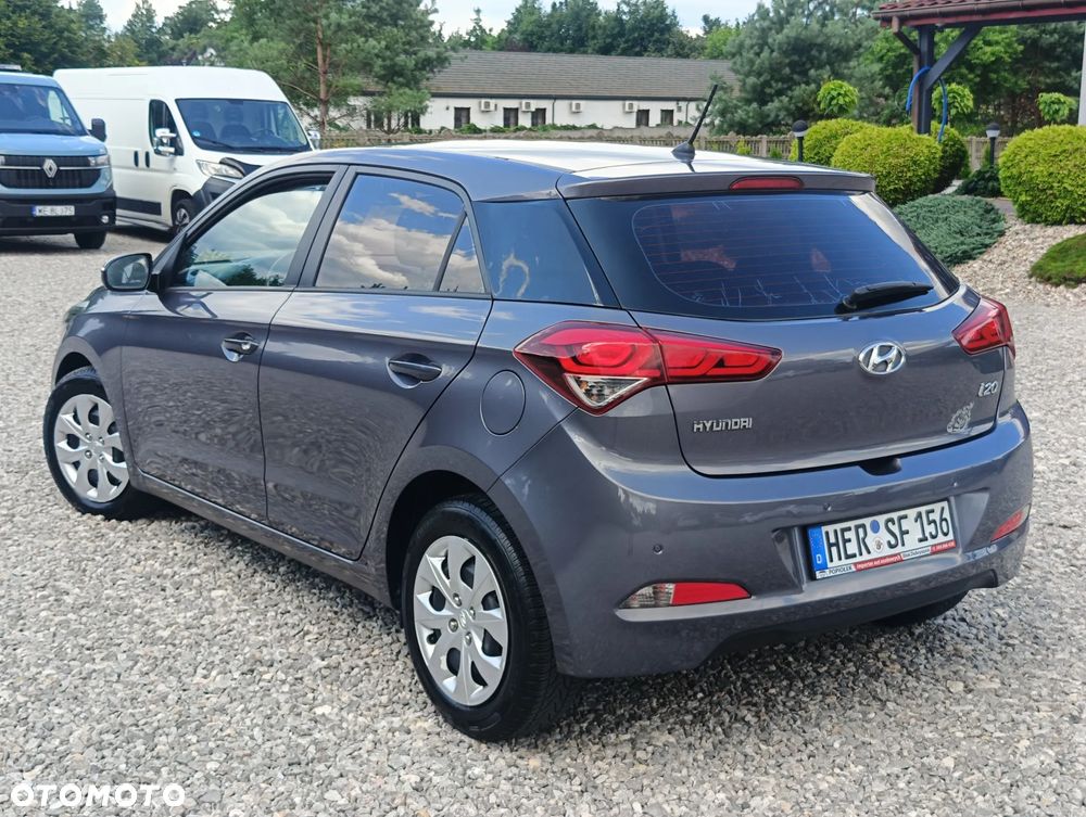 Hyundai i20 1.4 Comfort - 10