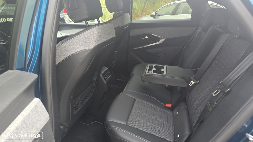 Peugeot 3008 Hybrid 145 e-DSC6 GT - 24