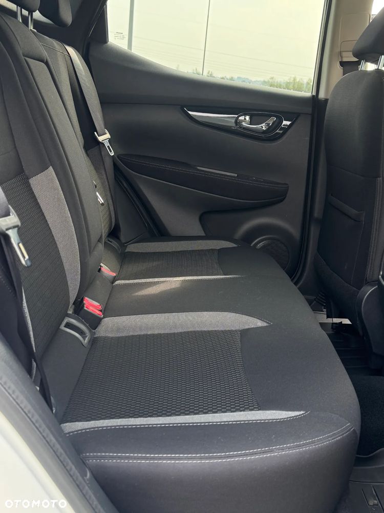 Nissan Qashqai 1.3 DIG-T N-Style EU6d - 17
