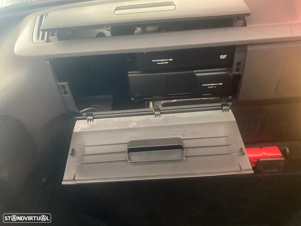 Porsche 911 Série F - 34