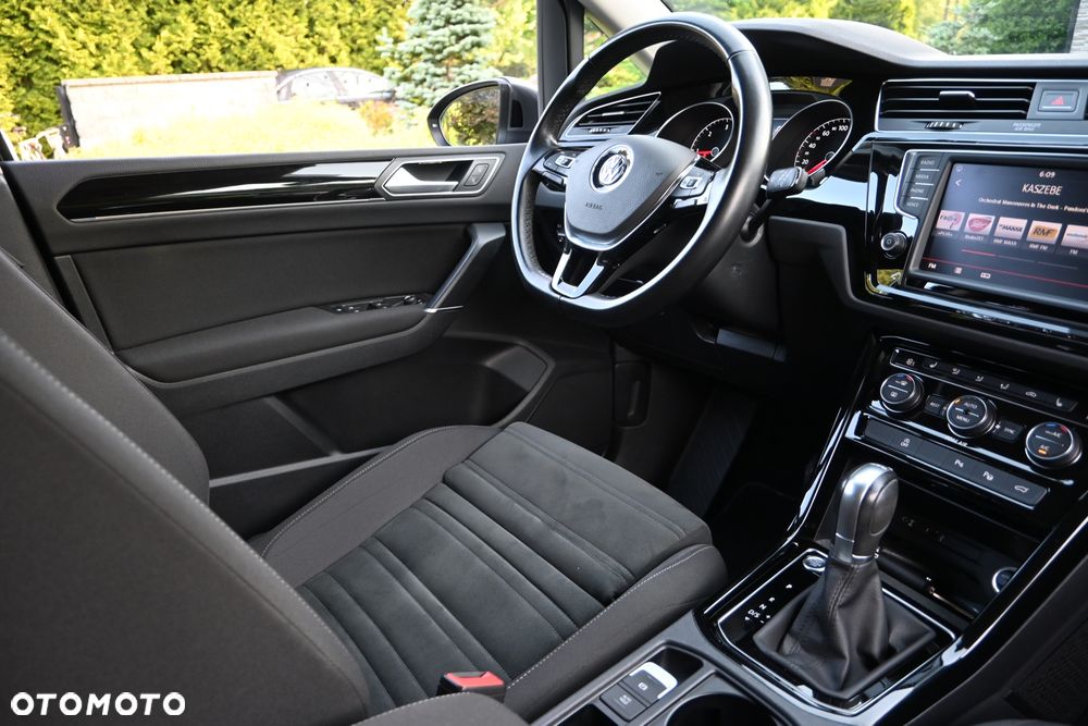 Volkswagen Touran 2.0 TDI SCR (BlueMotion Technology) DSG Highline - 18