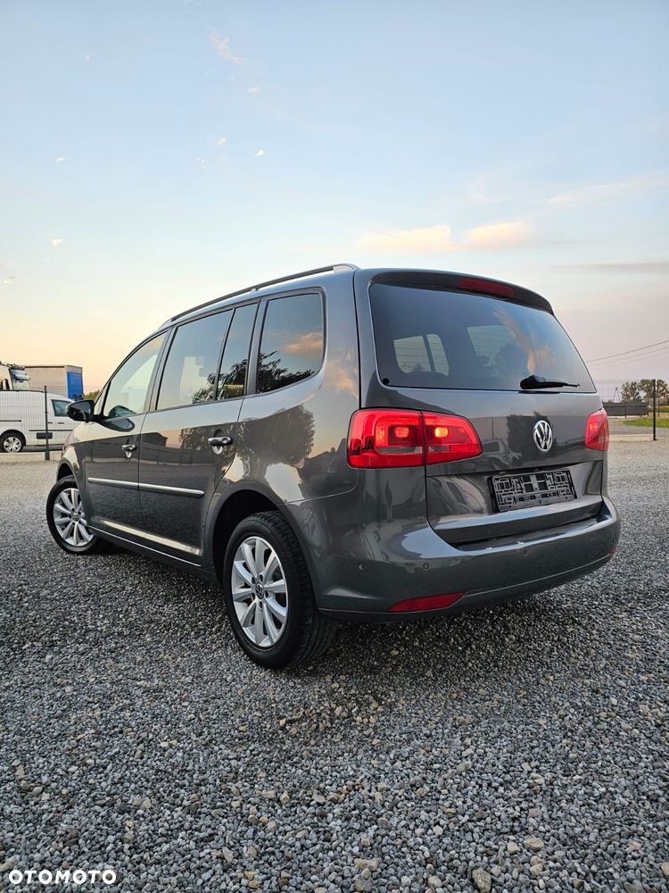Volkswagen Touran 2.0 TDI DPF Highline - 2