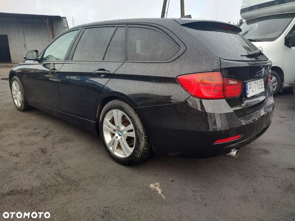 BMW Seria 3 318d Sport Line - 4