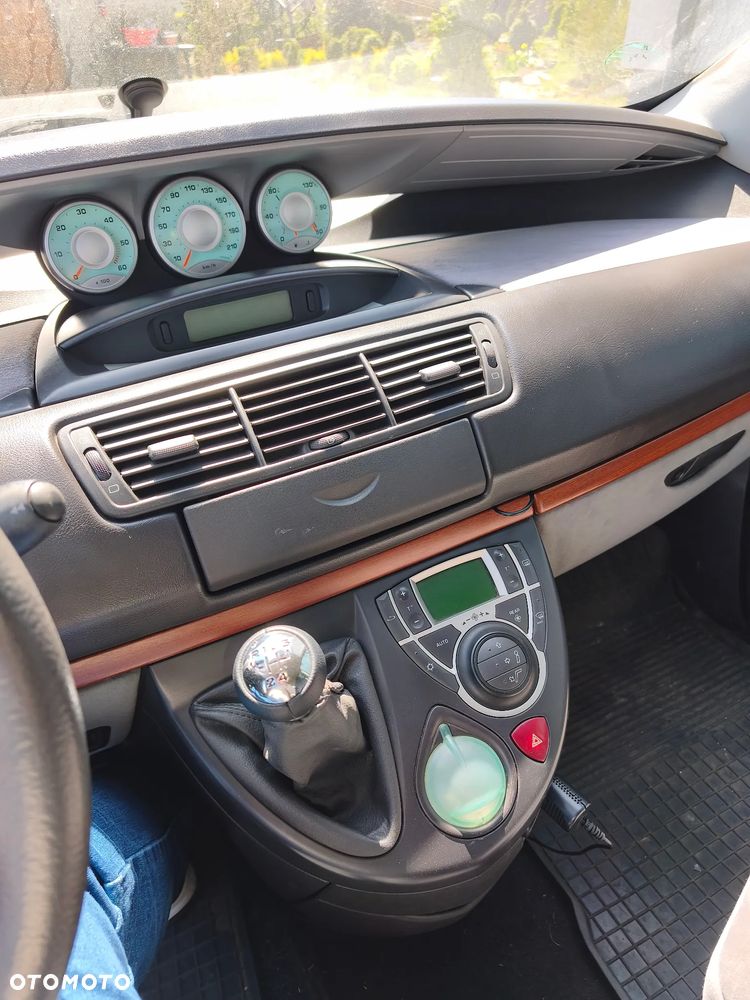 Citroën C8 2.0 HDi SX - 11