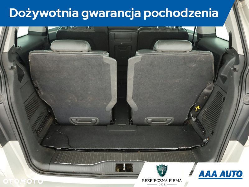 Opel Zafira - 11