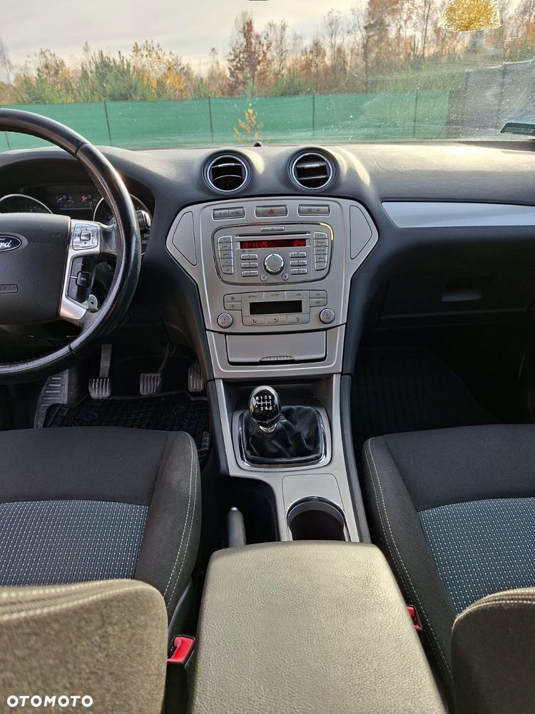 Ford Mondeo 1.8 TDCi Titanium - 8