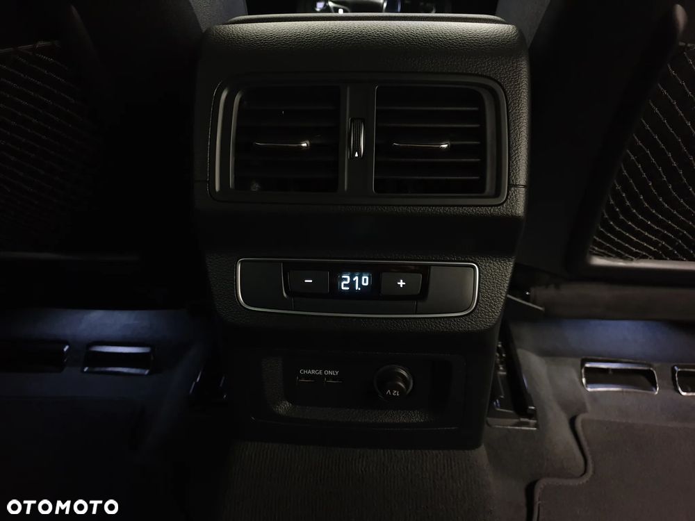 Audi Q5 40 TDI quattro S tronic S line - 28