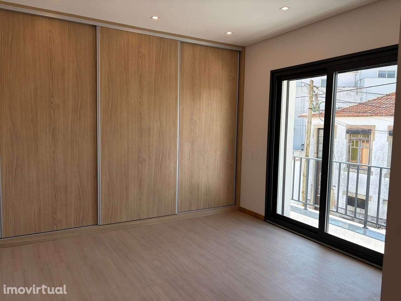 Andar Moradia T2 Moderno Vilar do Paraíso - Grande imagem: 5/29