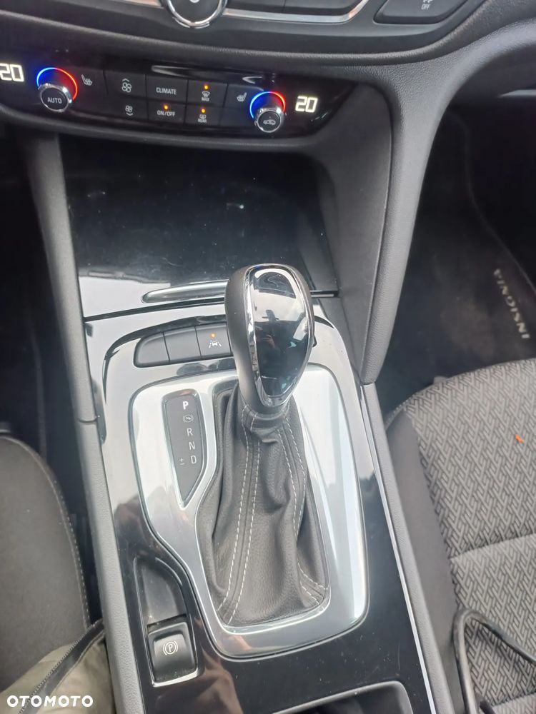 Opel Insignia CT 2.0 CDTI Exclusive S&S - 25