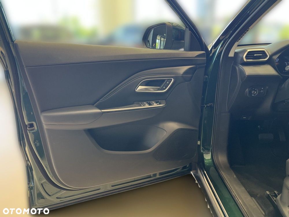 MG ZS Hybrid+ - 13