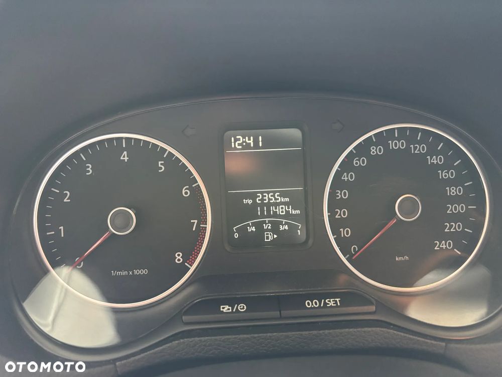 Volkswagen Polo - 16