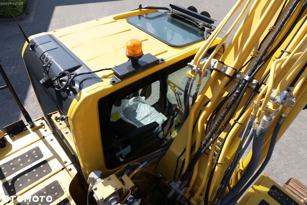 Komatsu PC210LC-11 - 26