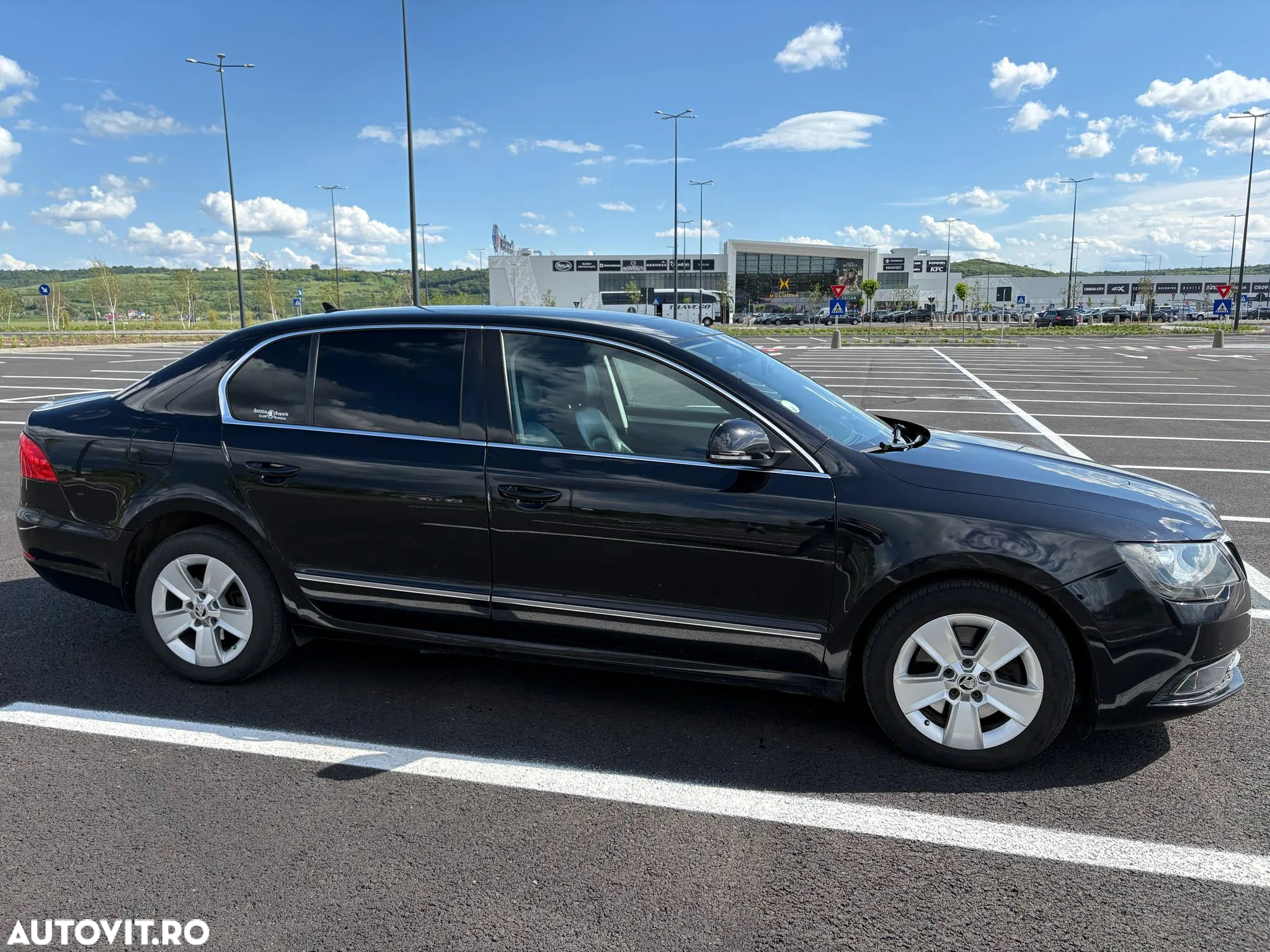 Skoda Superb 2.0 TDI DSG Elegance - 24