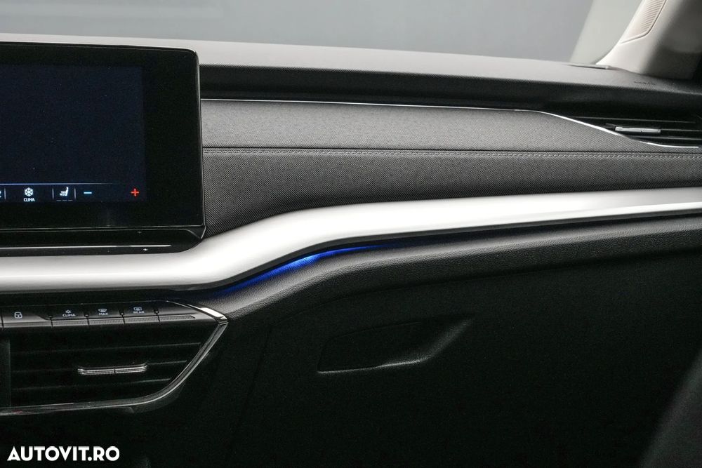 Skoda Octavia 2.0 TDI DSG 4X4 Scout - 20