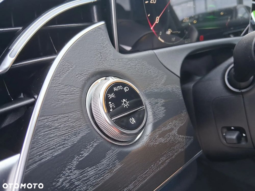 Mercedes-Benz Klasa E 220 d mHEV 4-Matic AMG 9G-Tronic - 8