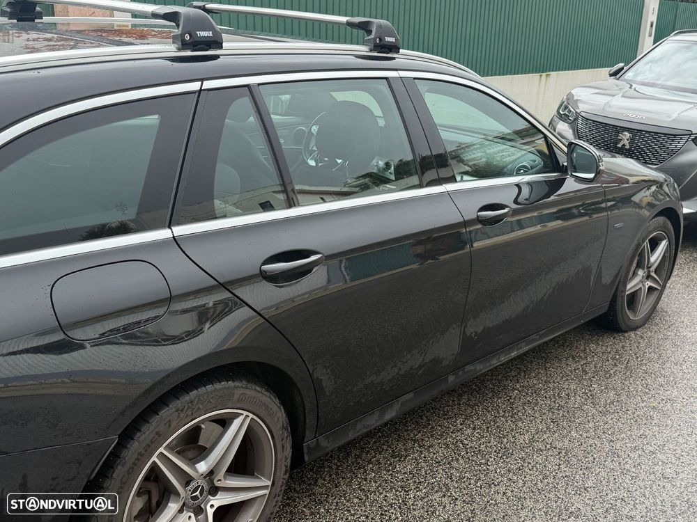 Mercedes-Benz E 300 de AMG Line - 2